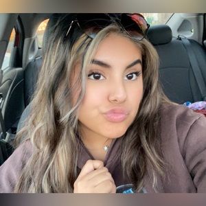 Meet your Posher, Itzel